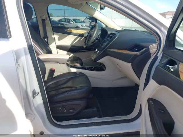 46191859 :رقم المزاد ، 5LMCJ2D93GUJ18201 vin ، 2016 Lincoln Mkc Select مزاد بيع