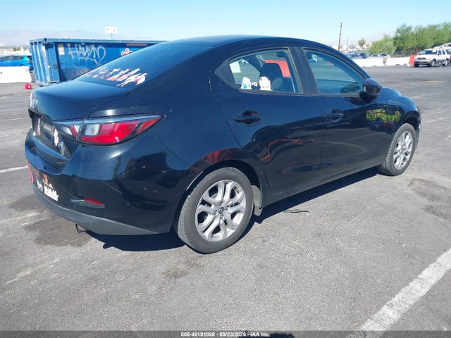 Scion IA 2016 3MYDLBZV6GY140400 Image 4