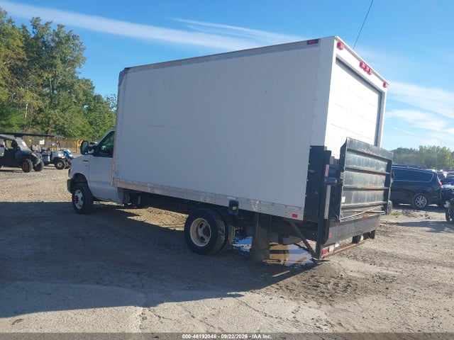 46192048 :رقم المزاد ، 1FDWE4FL6EDA77925 vin ، 2014 Ford Econoline E450 Super Duty Cutwy Van مزاد بيع