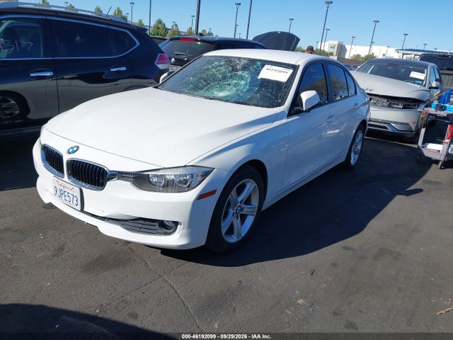 WBA3B1C52FK138072 BMW 320i