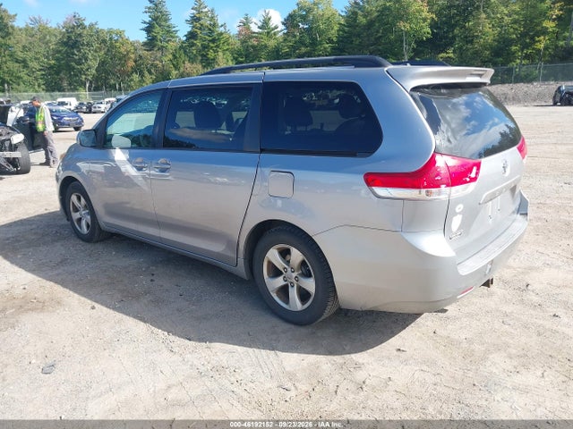 Продажа на аукционе авто 2011 Toyota Sienna Le V6, vin: 5TDKK3DCXBS011497, номер лота: 46192152