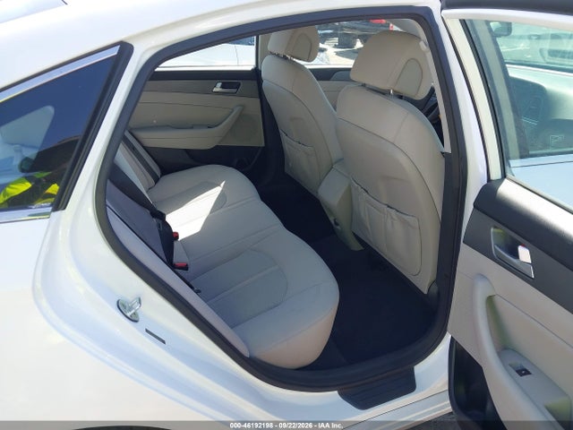 46192198 :رقم المزاد ، 5NPE24AF7FH179952 vin ، 2015 Hyundai Sonata Se مزاد بيع