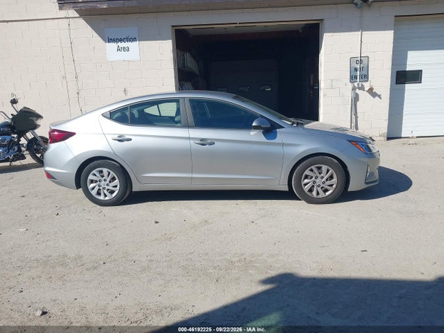 2020 Hyundai Elantra Se მანქანა იყიდება აუქციონზე, vin: 5NPD74LF6LH612182, აუქციონის ნომერი: 46192225
