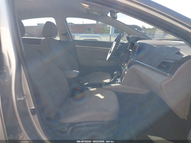 2020 Hyundai Elantra Se მანქანა იყიდება აუქციონზე, vin: 5NPD74LF6LH612182, აუქციონის ნომერი: 46192225