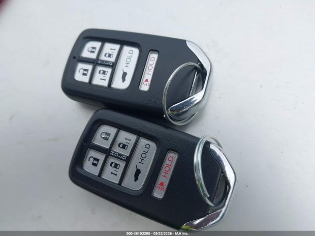 46192285 :رقم المزاد ، 5FNRL5H61FB121425 vin ، 2015 Honda Odyssey Ex-l مزاد بيع