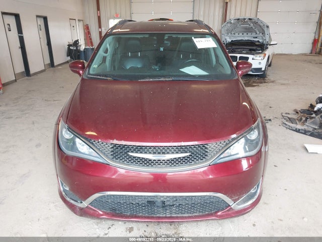 2017 Chrysler Pacifica Touring-l Plus მანქანა იყიდება აუქციონზე, vin: 2C4RC1EG6HR708779, აუქციონის ნომერი: 46192293