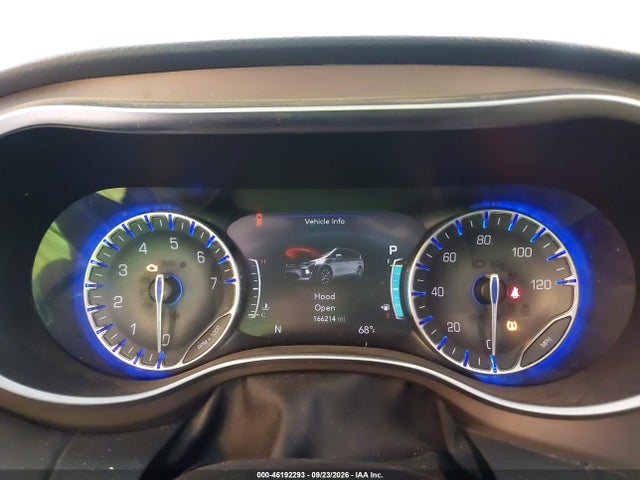 2017 Chrysler Pacifica Touring-l Plus მანქანა იყიდება აუქციონზე, vin: 2C4RC1EG6HR708779, აუქციონის ნომერი: 46192293