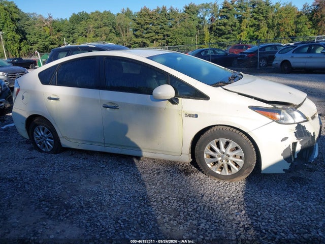 2013 Toyota Prius Plug-in მანქანა იყიდება აუქციონზე, vin: JTDKN3DP4D3046258, აუქციონის ნომერი: 46192311