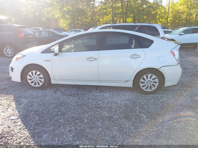 2013 Toyota Prius Plug-in მანქანა იყიდება აუქციონზე, vin: JTDKN3DP4D3046258, აუქციონის ნომერი: 46192311