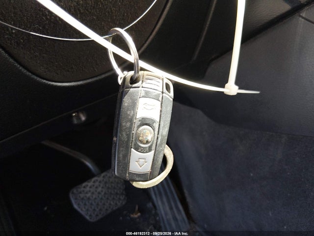 2013 Bmw X1 Xdrive28i მანქანა იყიდება აუქციონზე, vin: WBAVL1C51DVR82721, აუქციონის ნომერი: 46192312