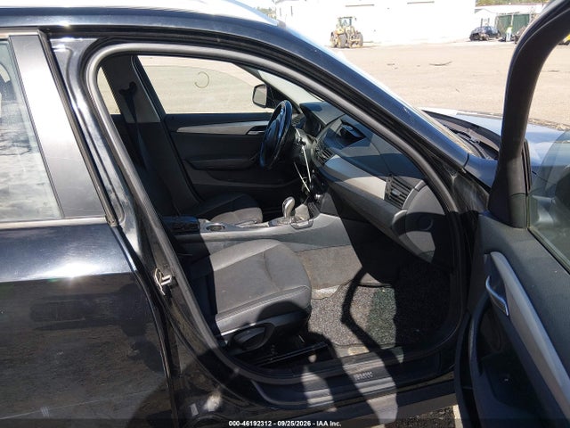 2013 Bmw X1 Xdrive28i მანქანა იყიდება აუქციონზე, vin: WBAVL1C51DVR82721, აუქციონის ნომერი: 46192312