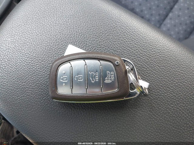 46192429 :رقم المزاد ، KMHC65LC7KU161015 vin ، 2019 Hyundai Ioniq Hybrid Blue مزاد بيع