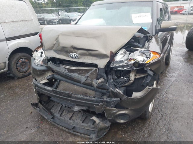 46192436 :رقم المزاد ، KNDJT2A62D7581766 vin ، 2013 Kia Soul + مزاد بيع