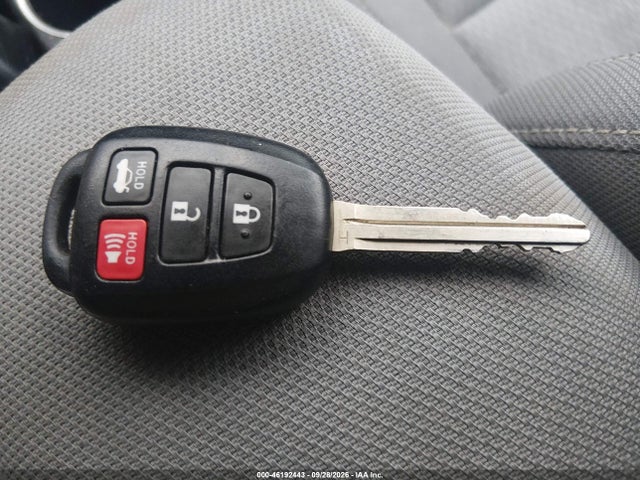 Продажа на аукционе авто 2016 Toyota Corolla Le, vin: 2T1BURHEXGC643702, номер лота: 46192443