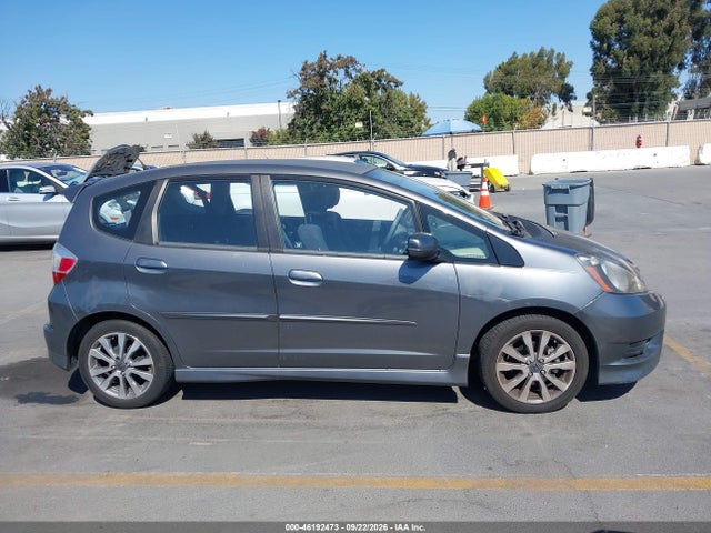 46192473 :رقم المزاد ، JHMGE8G5XDC016399 vin ، 2013 Honda Fit Sport مزاد بيع