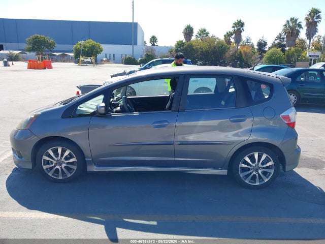 46192473 :رقم المزاد ، JHMGE8G5XDC016399 vin ، 2013 Honda Fit Sport مزاد بيع