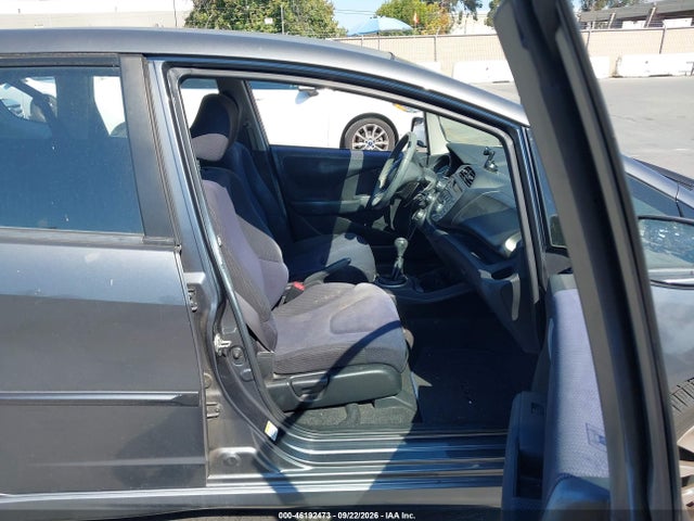46192473 :رقم المزاد ، JHMGE8G5XDC016399 vin ، 2013 Honda Fit Sport مزاد بيع