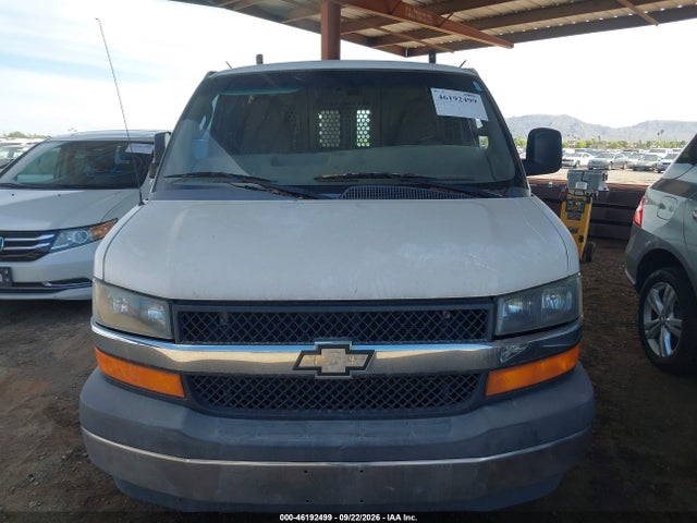 Chevrolet Express 2500 Work Van 2017 1GCWGBFFXH1110993 Image 12