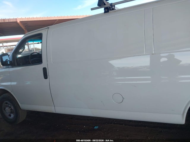 Chevrolet Express 2500 Work Van 2017 1GCWGBFFXH1110993 Image 14