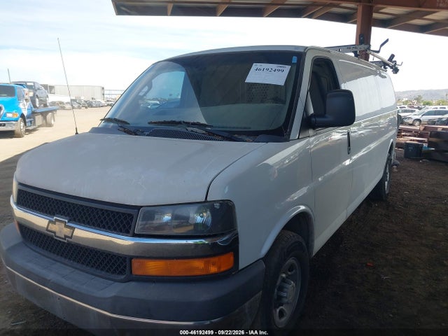 Chevrolet Express 2500 Work Van 2017 1GCWGBFFXH1110993 Image 2