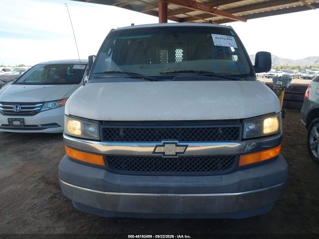 Chevrolet Express 2500 Work Van 2017 1GCWGBFFXH1110993 Image 6