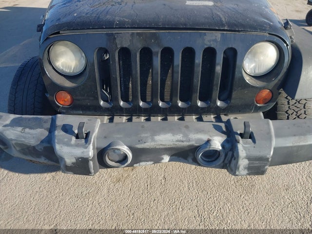 46192517 :رقم المزاد ، 1J4BB3H12AL201121 vin ، 2010 Jeep Wrangler Unlimited Sport مزاد بيع
