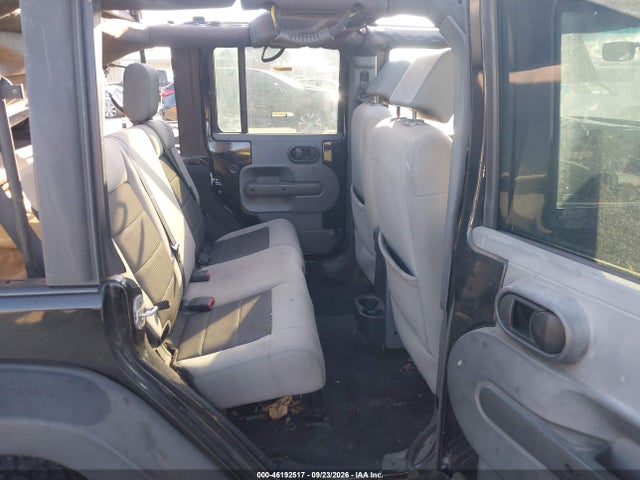 46192517 :رقم المزاد ، 1J4BB3H12AL201121 vin ، 2010 Jeep Wrangler Unlimited Sport مزاد بيع