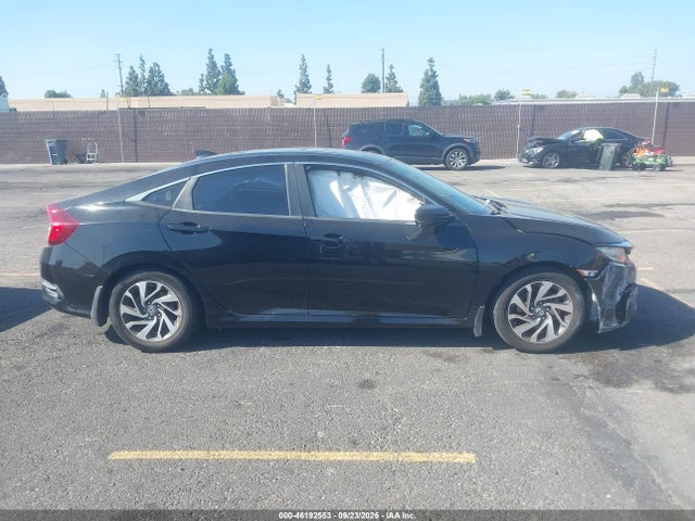 Honda CIVIC EX 2018 2HGFC2F72JH543298 Image 13