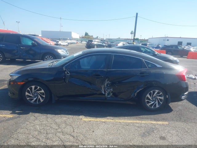 Honda CIVIC EX 2018 2HGFC2F72JH543298 Image 14