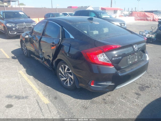 Honda CIVIC EX 2018 2HGFC2F72JH543298 Image 3