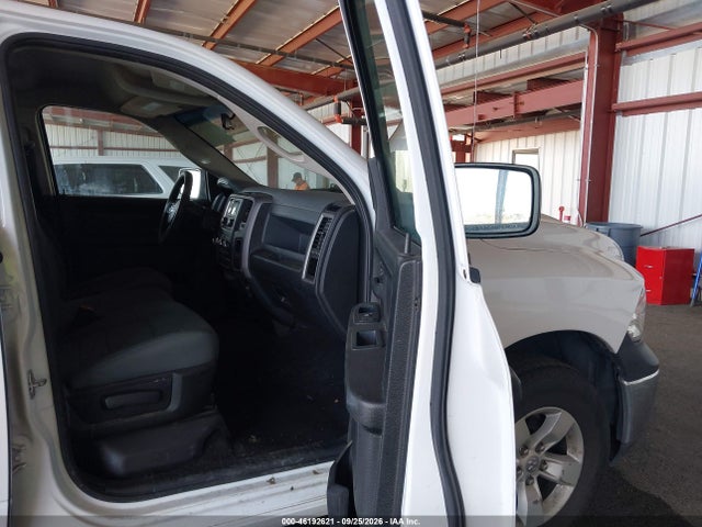 1C6RR7FG7HS642488 RAM 1500 Tradesman 4x4 6&#039;4 Box