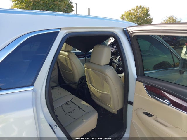46192624 :رقم المزاد ، 1GYKNDRS5HZ213162 vin ، 2017 Cadillac Xt5 Luxury مزاد بيع