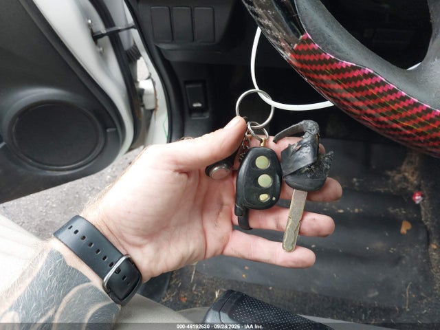 2009 Honda Fit მანქანა იყიდება აუქციონზე, vin: JHMGE88239S049679, აუქციონის ნომერი: 46192630