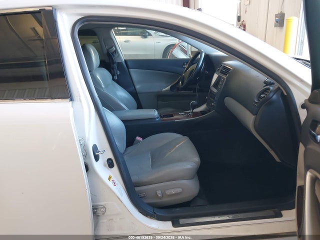 Продажа на аукционе авто 2006 Lexus Is 350, vin: JTHBE262665004451, номер лота: 46192639
