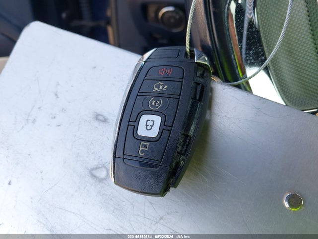 Продажа на аукционе авто 2017 Lincoln Continental Black Label, vin: 1LN6L9BC9H5626573, номер лота: 46192684