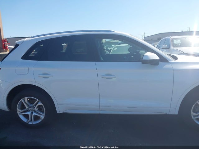 WA1ANAFY3J2172550 Audi Q5 2.0t Premium/2.0t Tech Premium