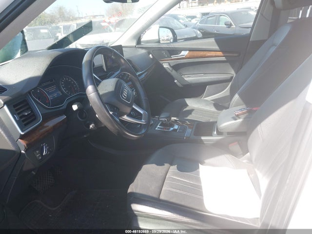 WA1ANAFY3J2172550 Audi Q5 2.0t Premium/2.0t Tech Premium
