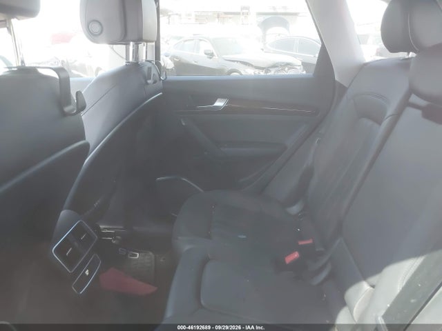 WA1ANAFY3J2172550 Audi Q5 2.0t Premium/2.0t Tech Premium
