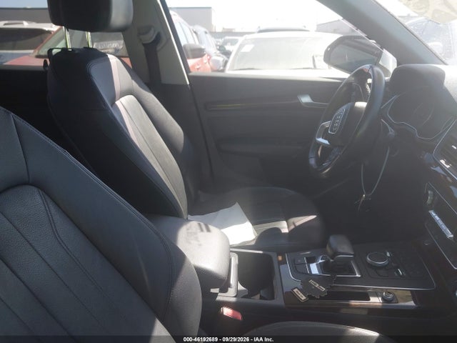 WA1ANAFY3J2172550 Audi Q5 2.0t Premium/2.0t Tech Premium