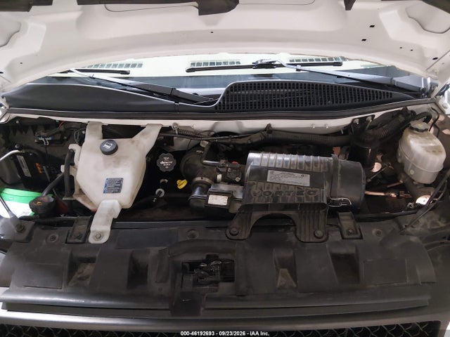 46192693 :رقم المزاد ، 1GB0GRFGXG1274206 vin ، 2016 Chevrolet Express Cutaway 3500 مزاد بيع