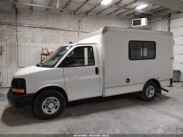 46192693 :رقم المزاد ، 1GB0GRFGXG1274206 vin ، 2016 Chevrolet Express Cutaway 3500 مزاد بيع