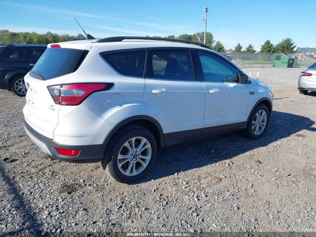 46192751 :رقم المزاد ، 1FMCU9GD6JUC84142 vin ، 2018 Ford Escape Se مزاد بيع