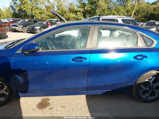 2019 Kia Forte Lxs მანქანა იყიდება აუქციონზე, vin: 3KPF24AD3KE125081, აუქციონის ნომერი: 46192764