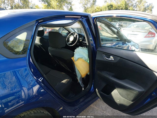 2019 Kia Forte Lxs მანქანა იყიდება აუქციონზე, vin: 3KPF24AD3KE125081, აუქციონის ნომერი: 46192764
