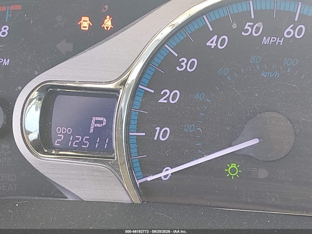 46192772 :رقم المزاد ، 5TDYK3DCXBS077476 vin ، 2011 Toyota Sienna Xle V6 مزاد بيع