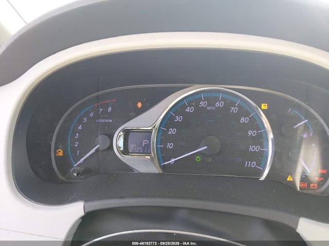 46192772 :رقم المزاد ، 5TDYK3DCXBS077476 vin ، 2011 Toyota Sienna Xle V6 مزاد بيع