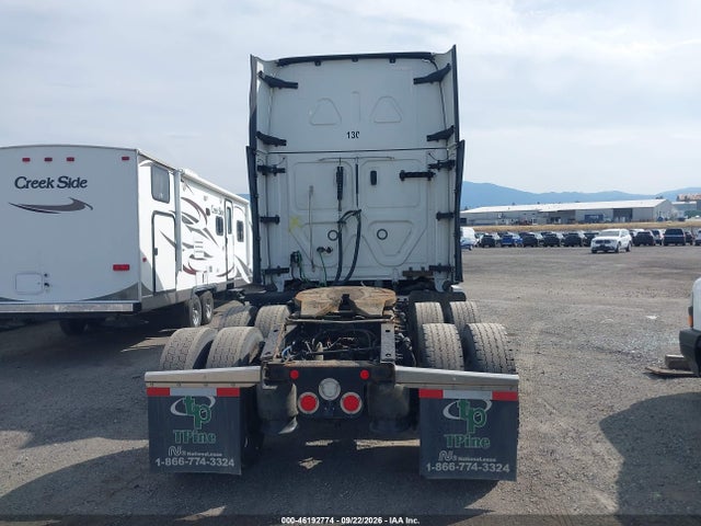 Freightliner New Cascadia 126 2023 1FUJHHDR6PLNV7839 Image 18