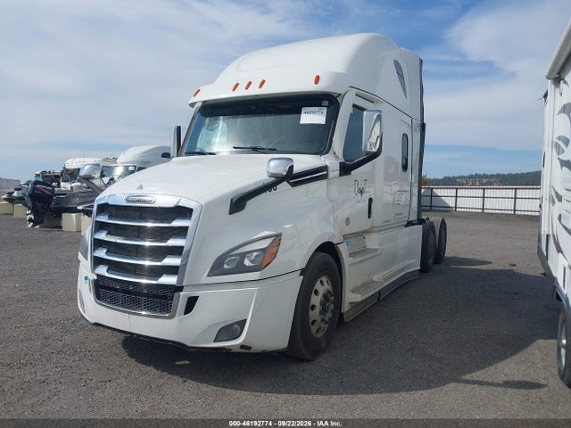 Freightliner New Cascadia 126 2023 1FUJHHDR6PLNV7839 Image 2