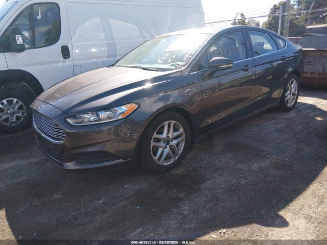 46192780 :رقم المزاد ، 1FA6P0H78G5106738 vin ، 2016 Ford Fusion Se مزاد بيع