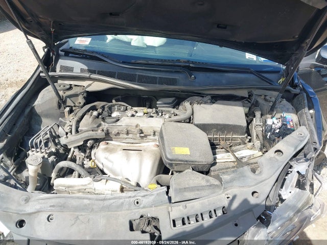46192809 :رقم المزاد ، 4T1BF1FK7FU943067 vin ، 2015 Toyota Camry Le/xle/se/xse مزاد بيع